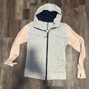 Lululemon Women's Gray and Pink Hoodie